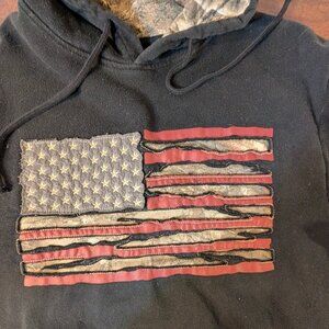Buckwear Camo Stars and Stripes Hoodie Men’s Size L Pullover Sweatshirt USA